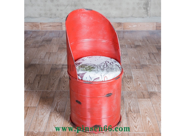 復(fù)古工業(yè)風餐椅